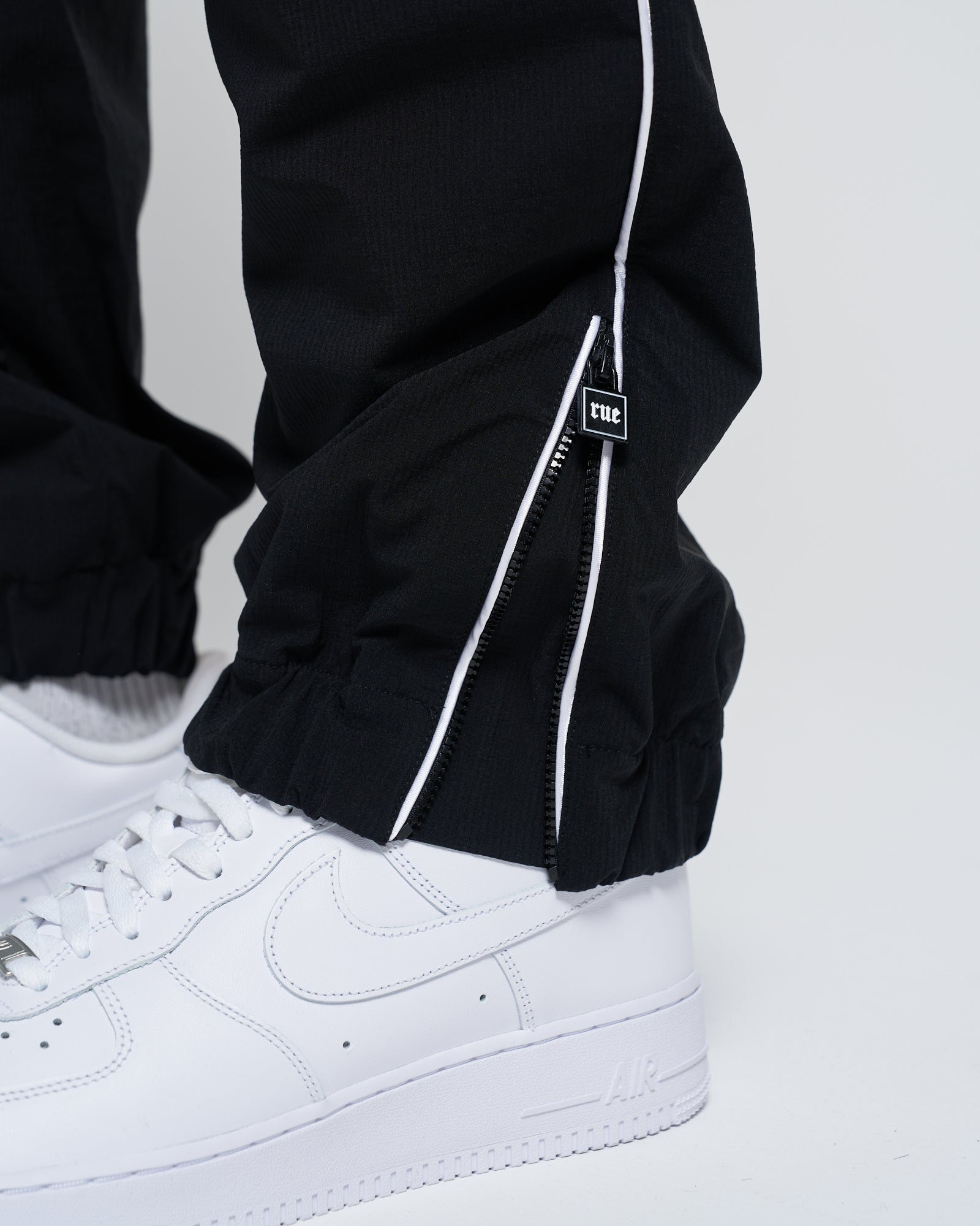 RUE Tracksuit Pants Black